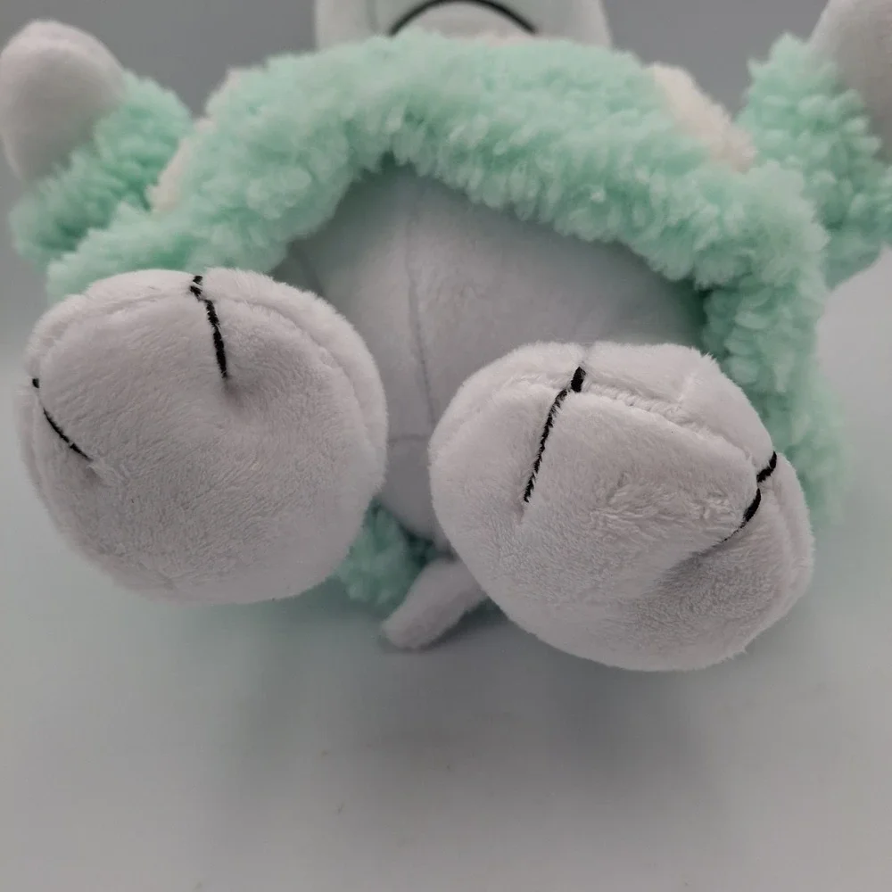 Peanuts Winter Snoopy‎ Plush with Green Hoodie Fleece Jacket 2024 Whit Tag Ruz